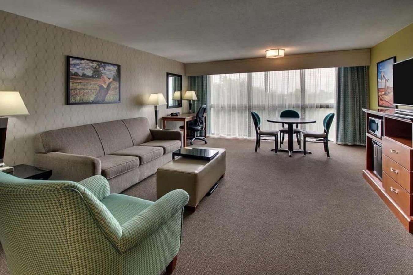 Heritage Inn & Suites The Woodlands, Trademark By Wyndham Exterior foto